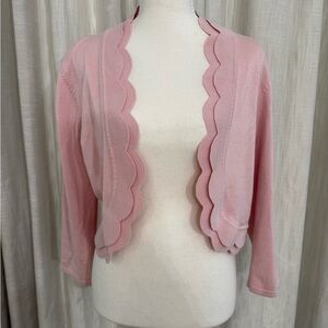Cable & Gauge Scallop-Edge Pink Cropped Cardigan